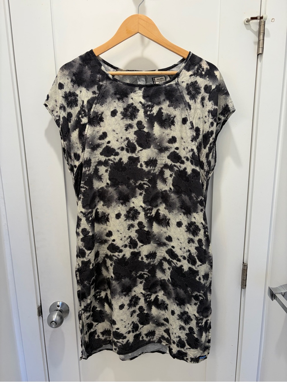 KAVU Somerton Dress Tunic Black and White Tie-Dye Short Sleeve Pockets Size S
